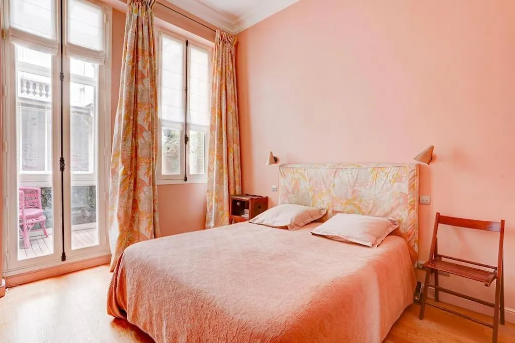 Au Pied De La Tour Eiffel Apartment Paris
